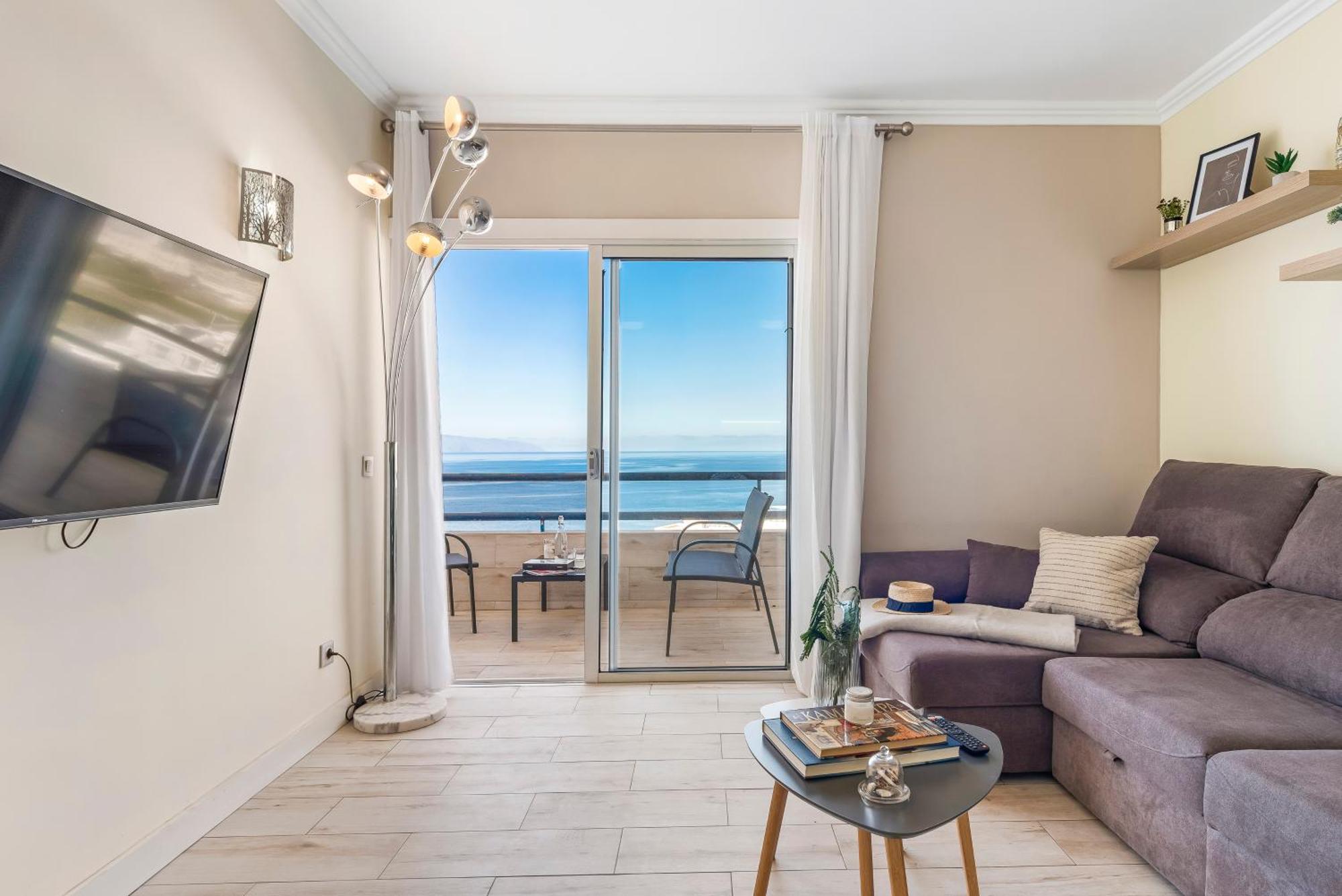Ocean Smart Home, Hi-End Services, Media Streaming アデヘ エクステリア 写真