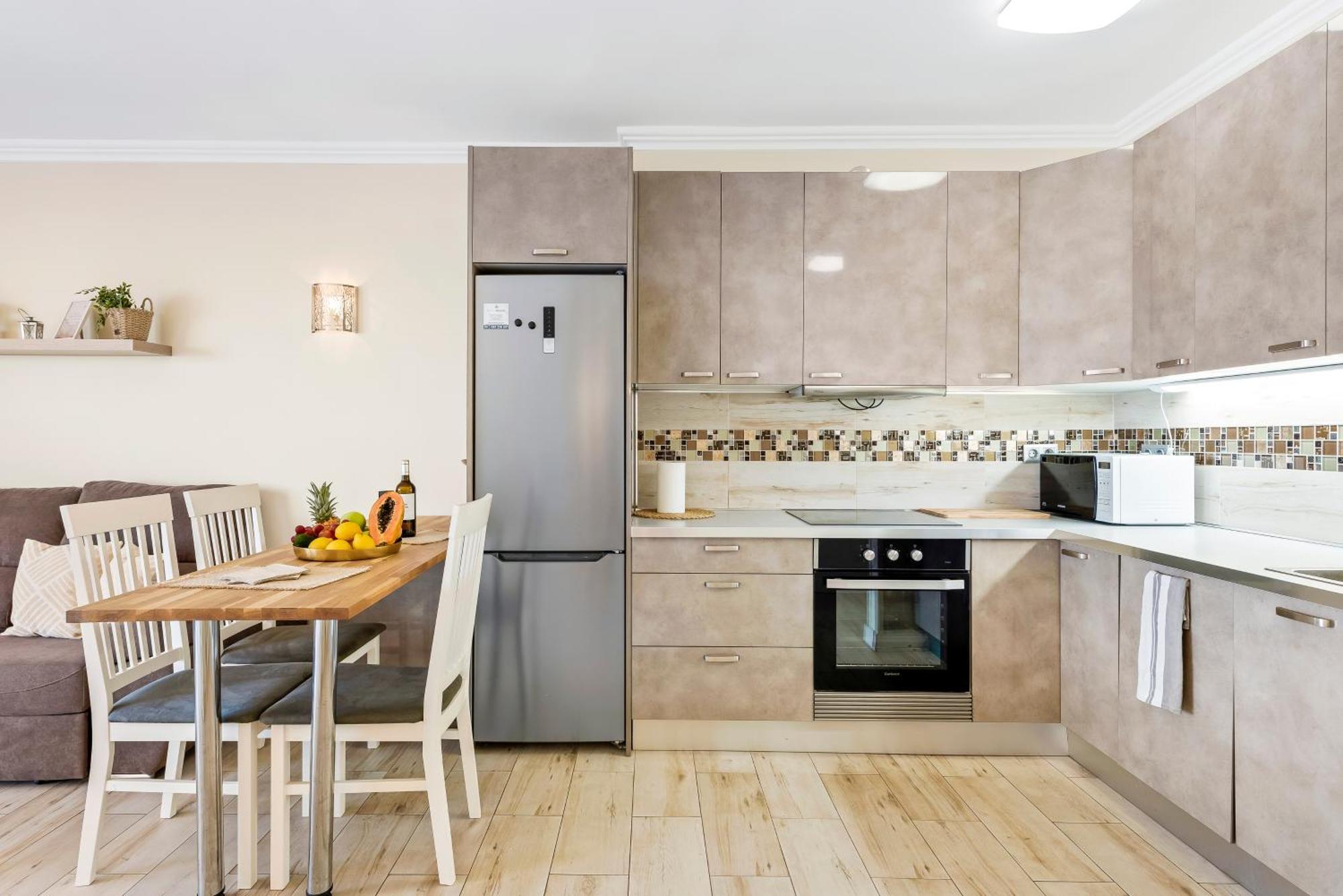 Ocean Smart Home, Hi-End Services, Media Streaming アデヘ エクステリア 写真